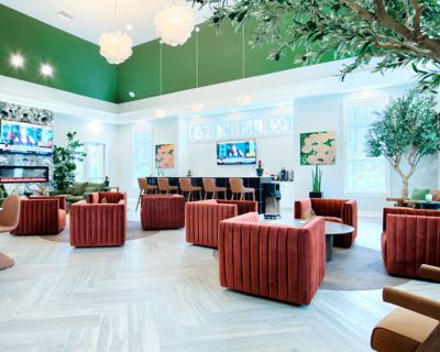 Clubhouse Lobby at Orange Summit Apartment and Townhomes for rent in Lewis Center, OH