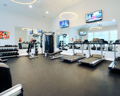 Gym, Fitness Center at Orange Summit Apartment and Townhomes for rent in Lewis Center, OH
